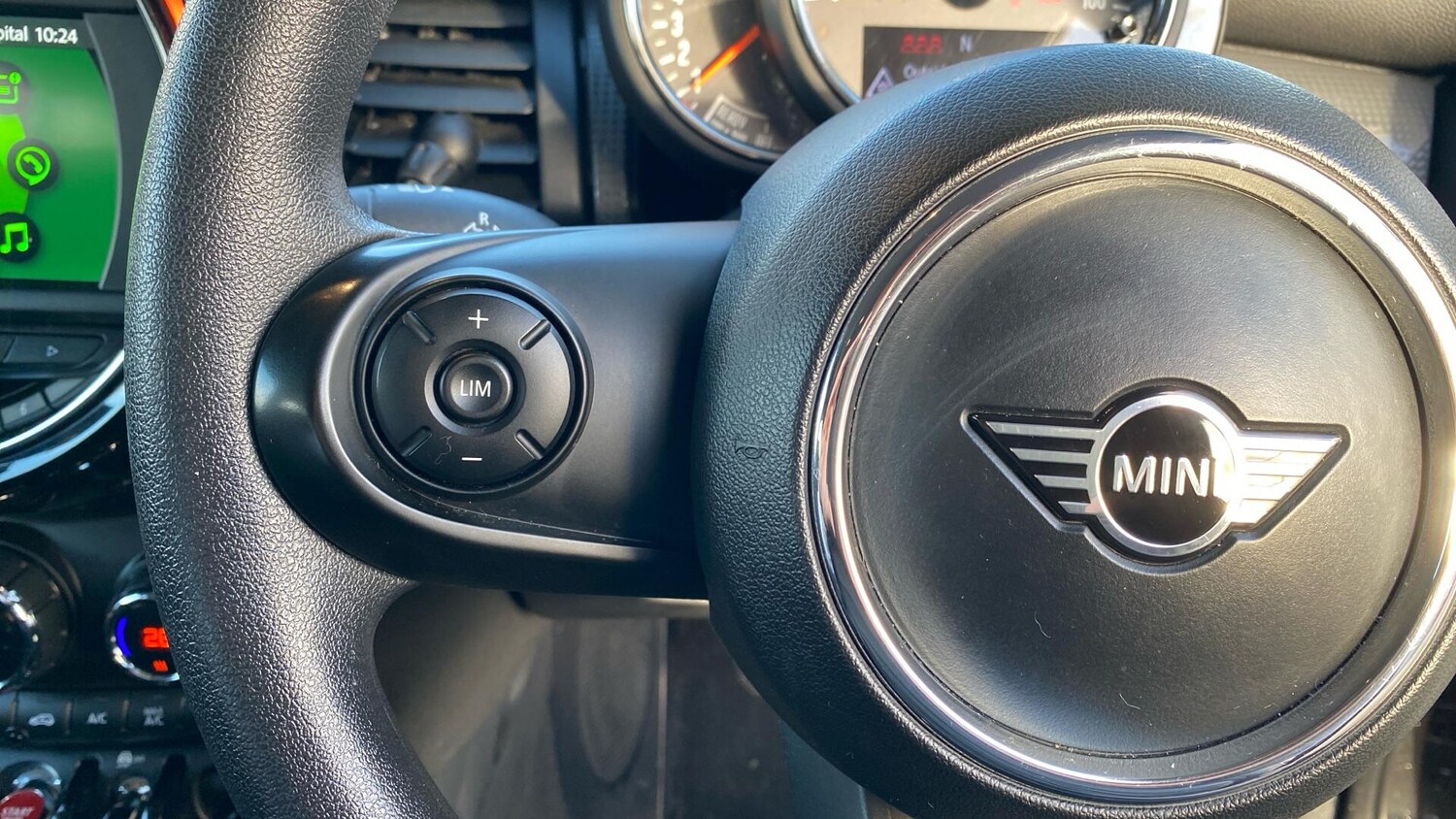 Used MINI Hatch 2019 for sale - 76760123: Photo 17