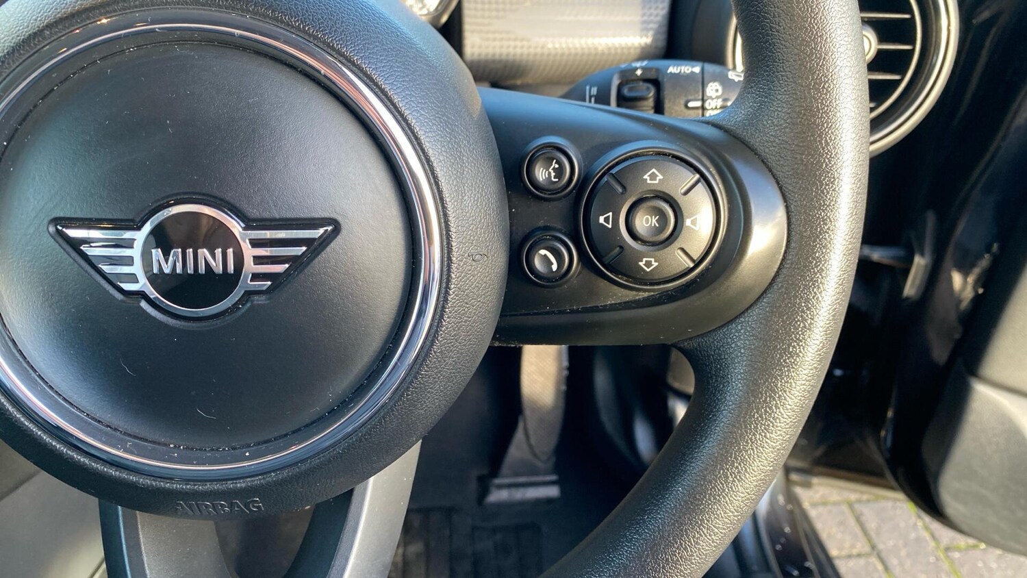 Used MINI Hatch 2019 for sale - 76760123: Photo 18