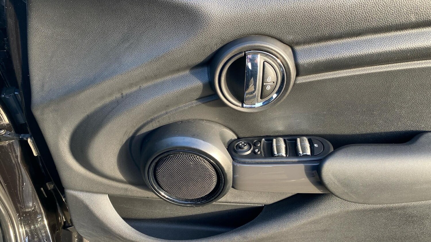 Used MINI Hatch 2019 for sale - 76760123: Photo 20