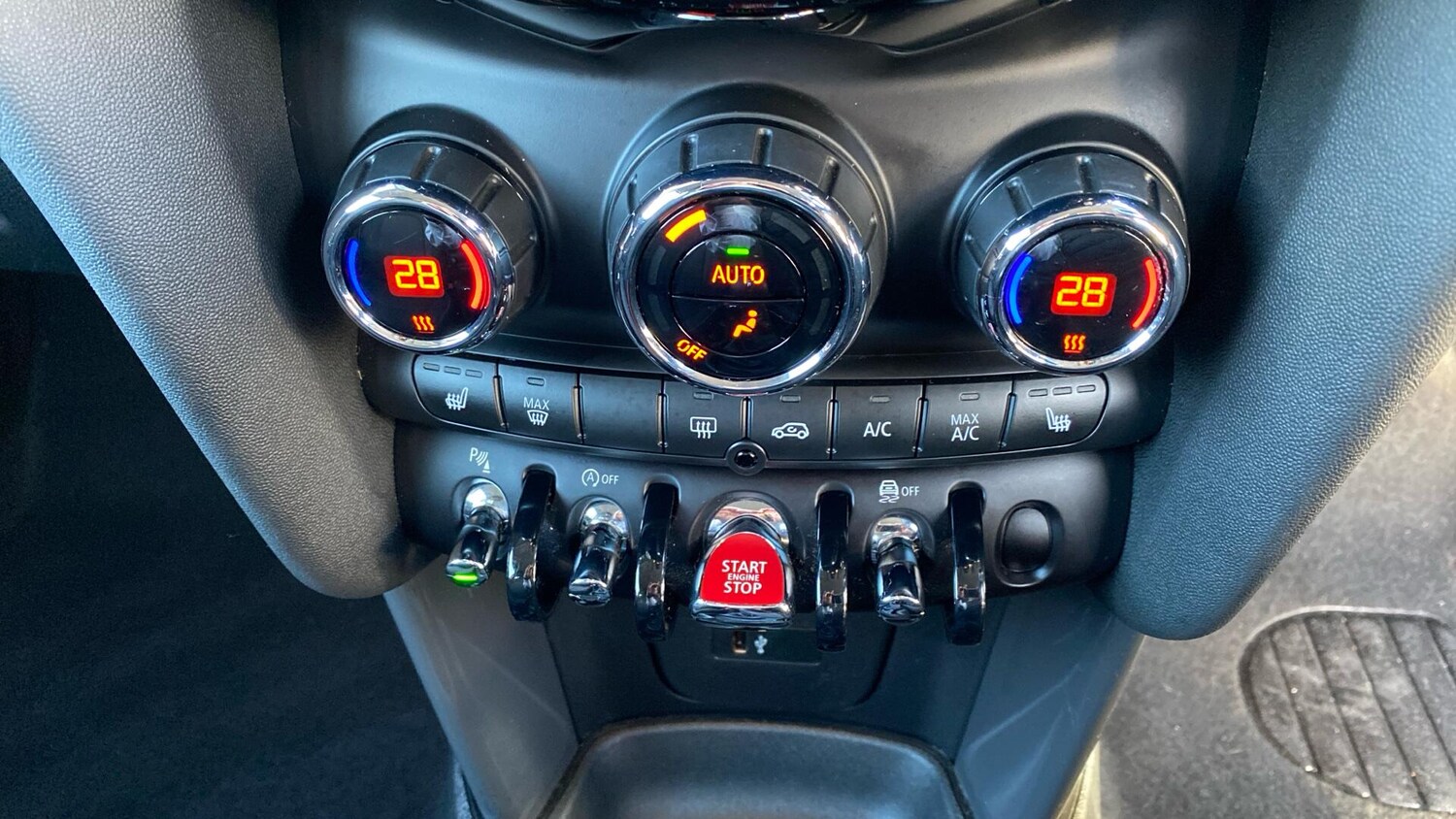 Used MINI Hatch 2019 for sale - 76760123: Photo 27