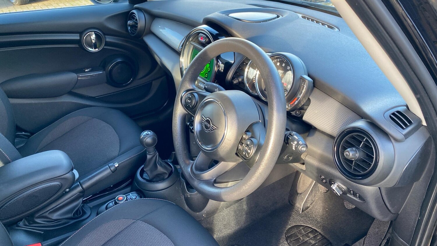 Used MINI Hatch 2019 for sale - 76760123: Photo 6