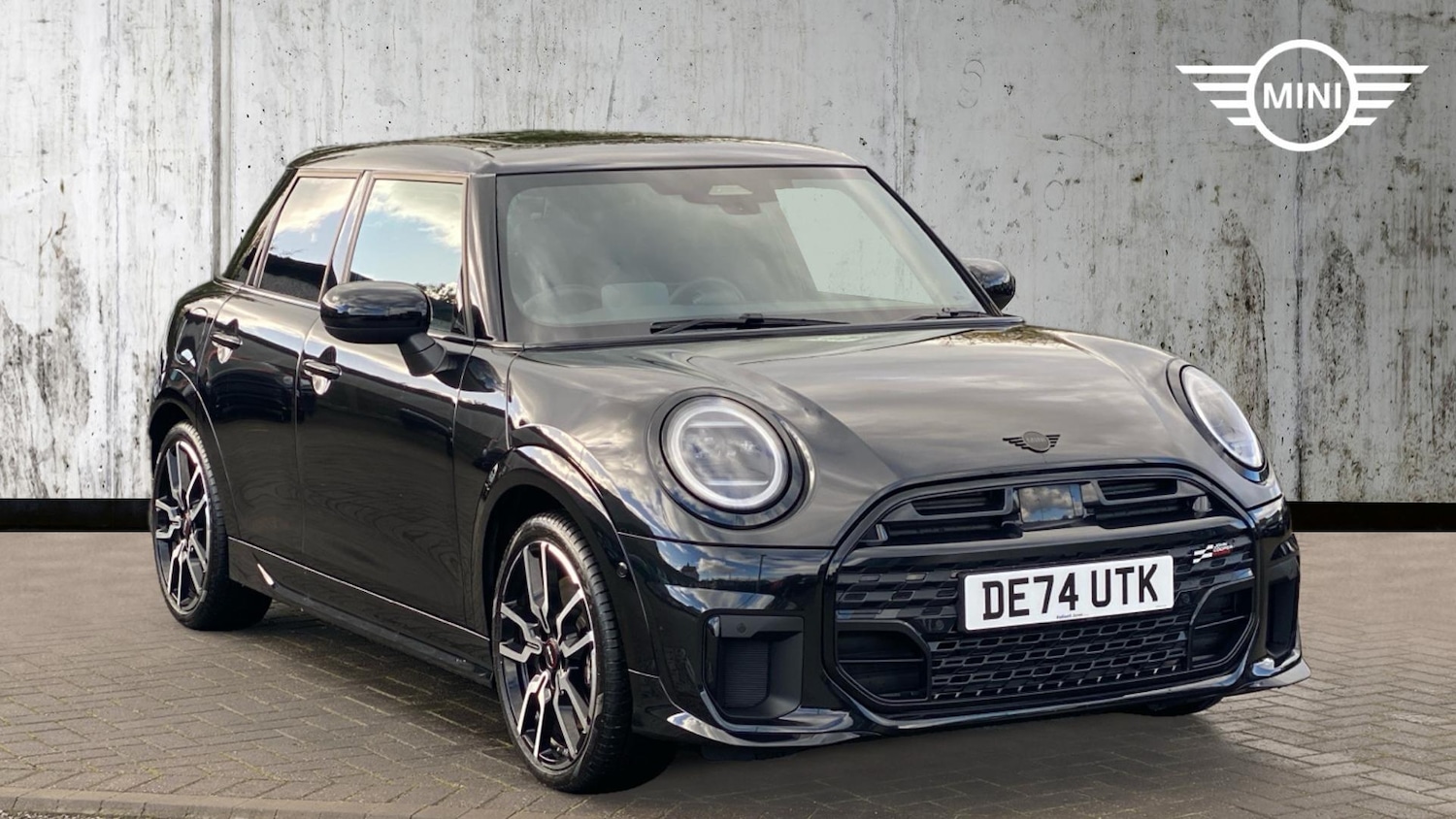 Used MINI Cooper 2024 for sale - 76760174: Photo 1