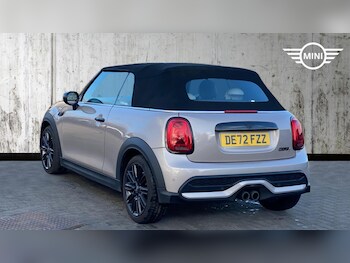 Used MINI Convertible 2022 for sale - 76760169: Photo