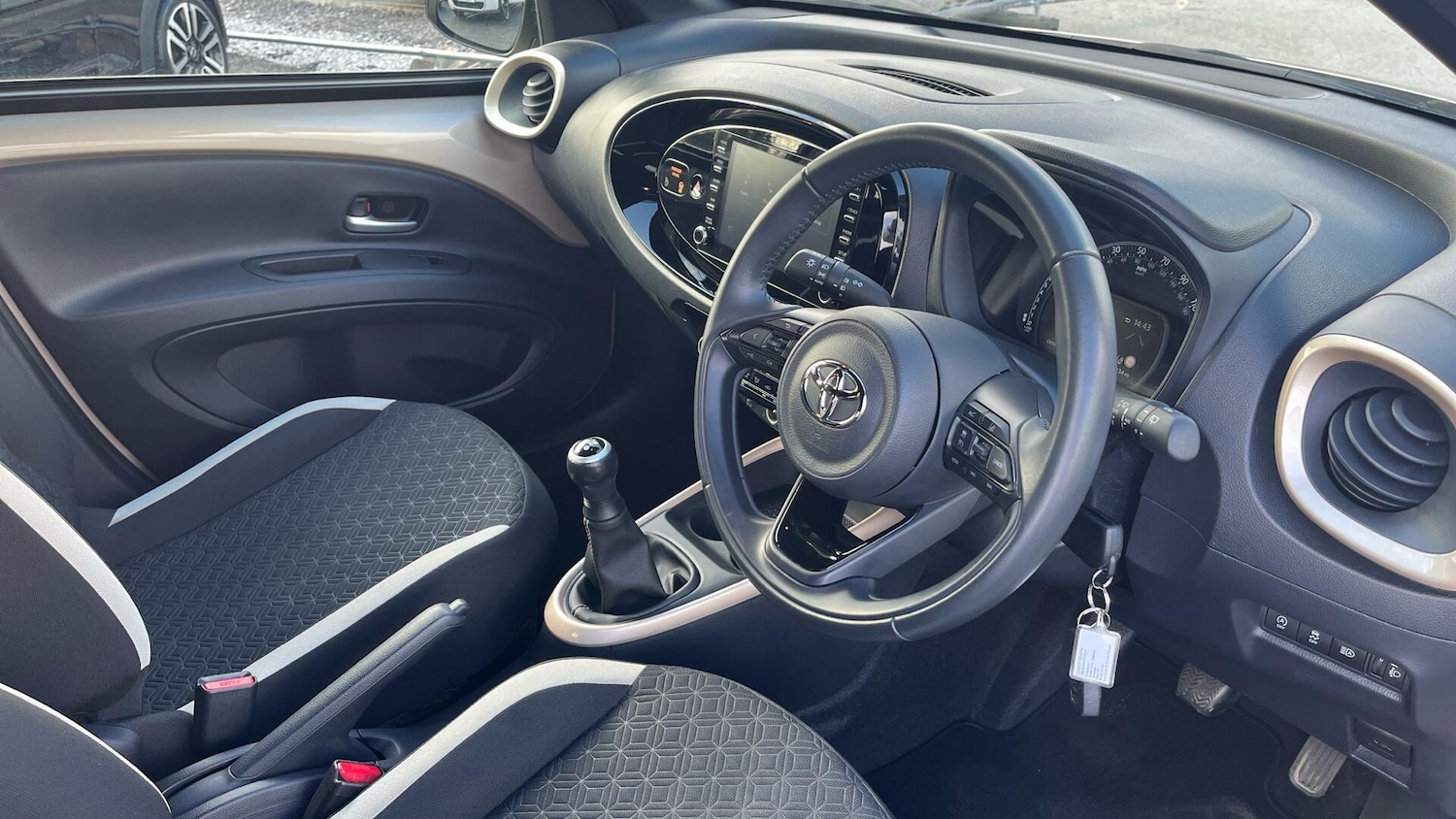 Used Toyota Aygo X 2022 for sale - 77799035: Photo 6