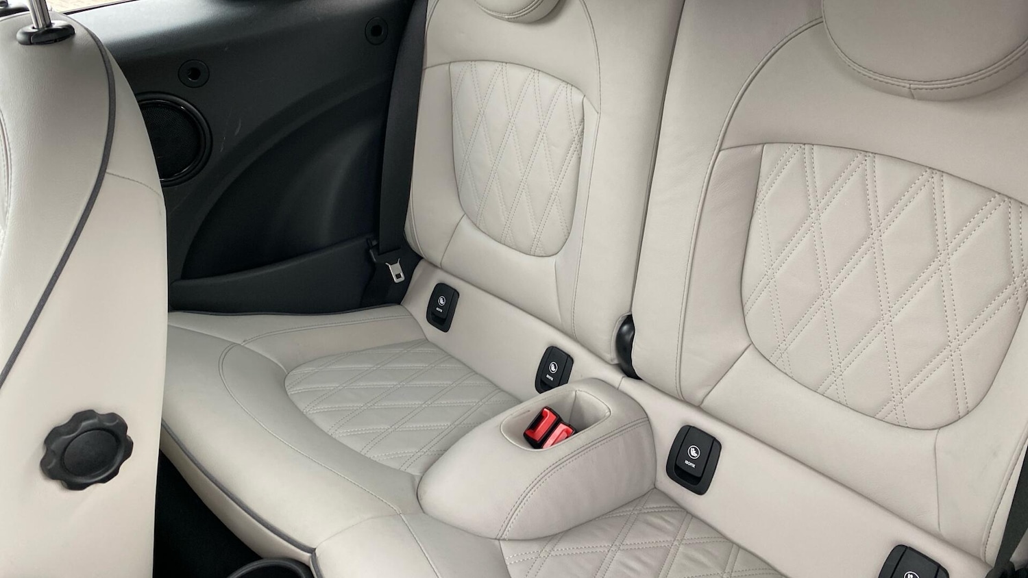 Used MINI Convertible 2021 for sale - 76760260: Photo 12