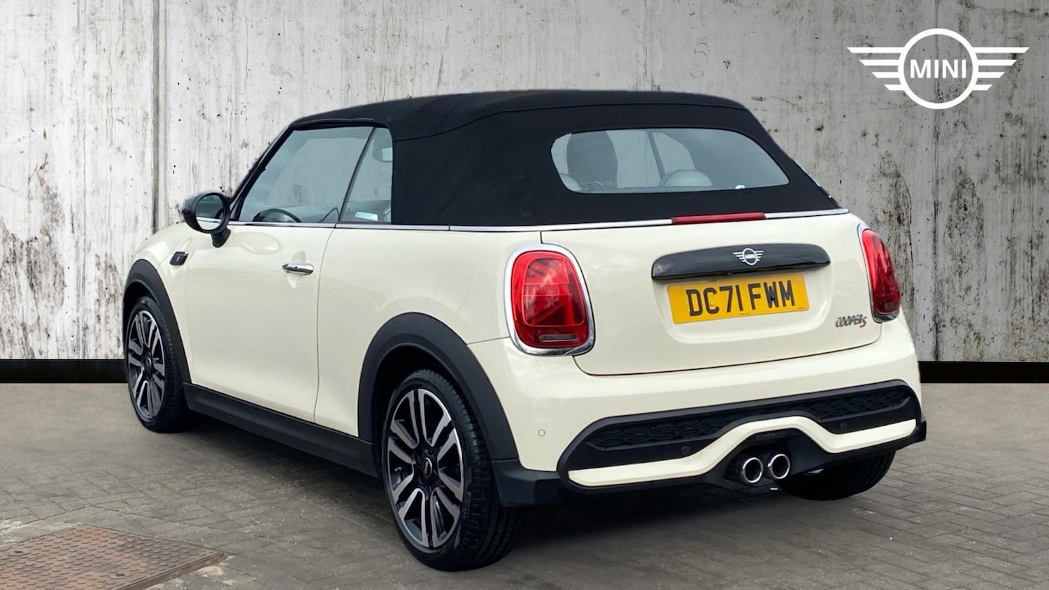 Used MINI Convertible 2021 for sale - 76760260: Photo 2