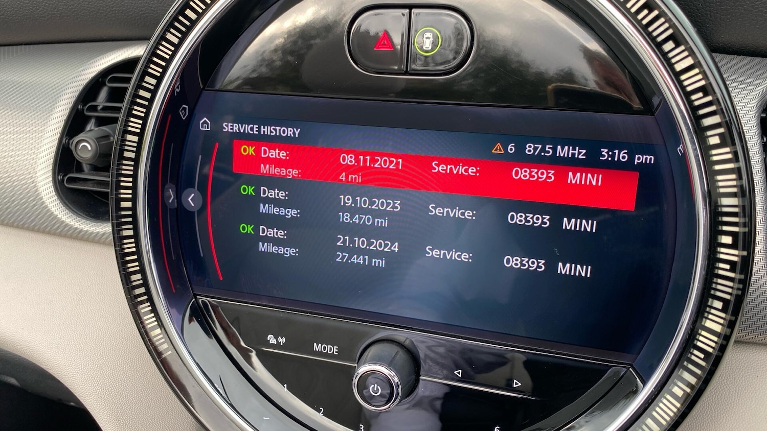 Used MINI Convertible 2021 for sale - 76760260: Photo 25