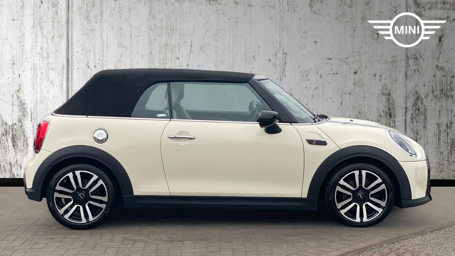Used MINI Convertible 2021 for sale - 76760260: Photo 3