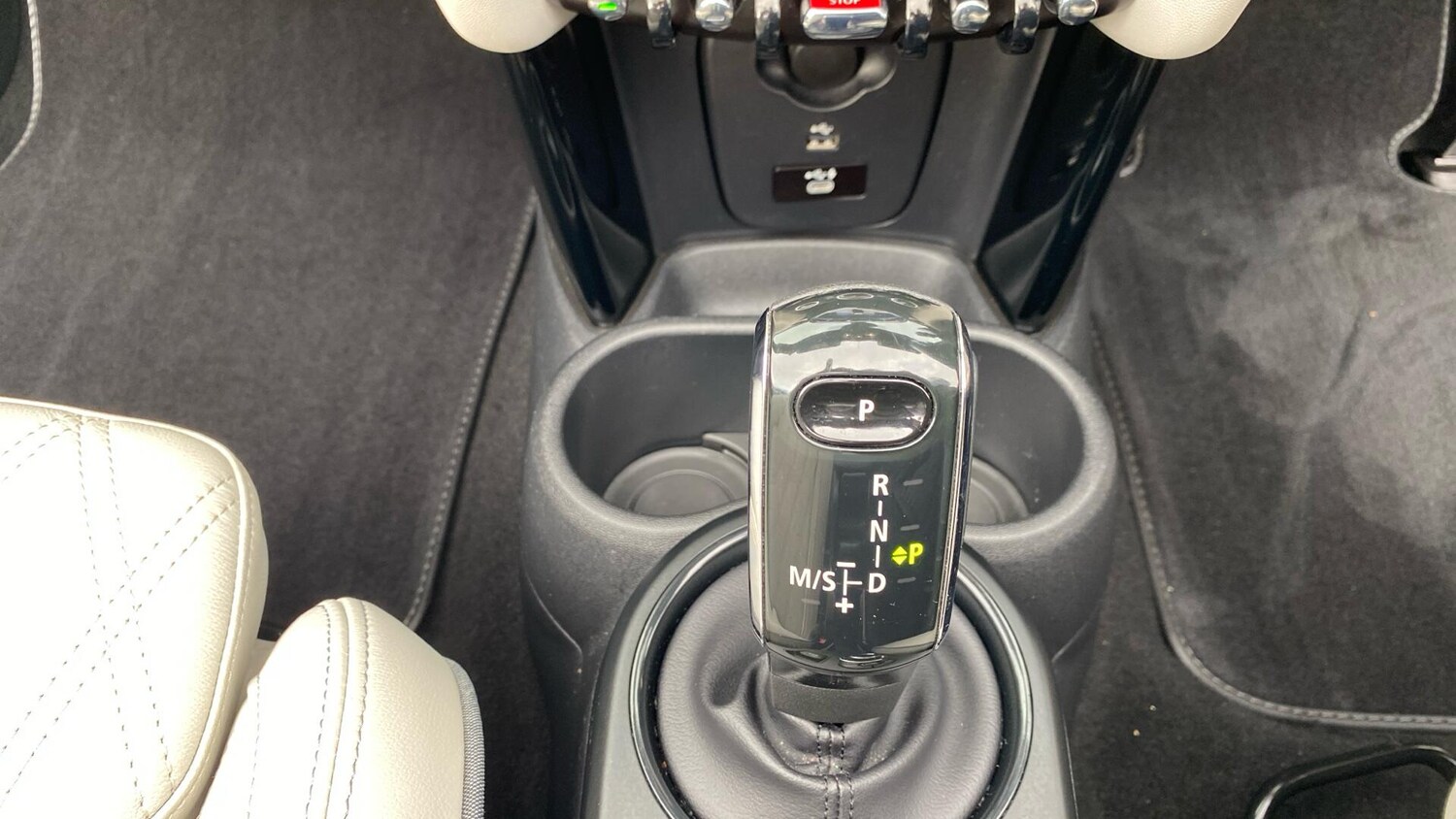 Used MINI Convertible 2021 for sale - 76760260: Photo 31