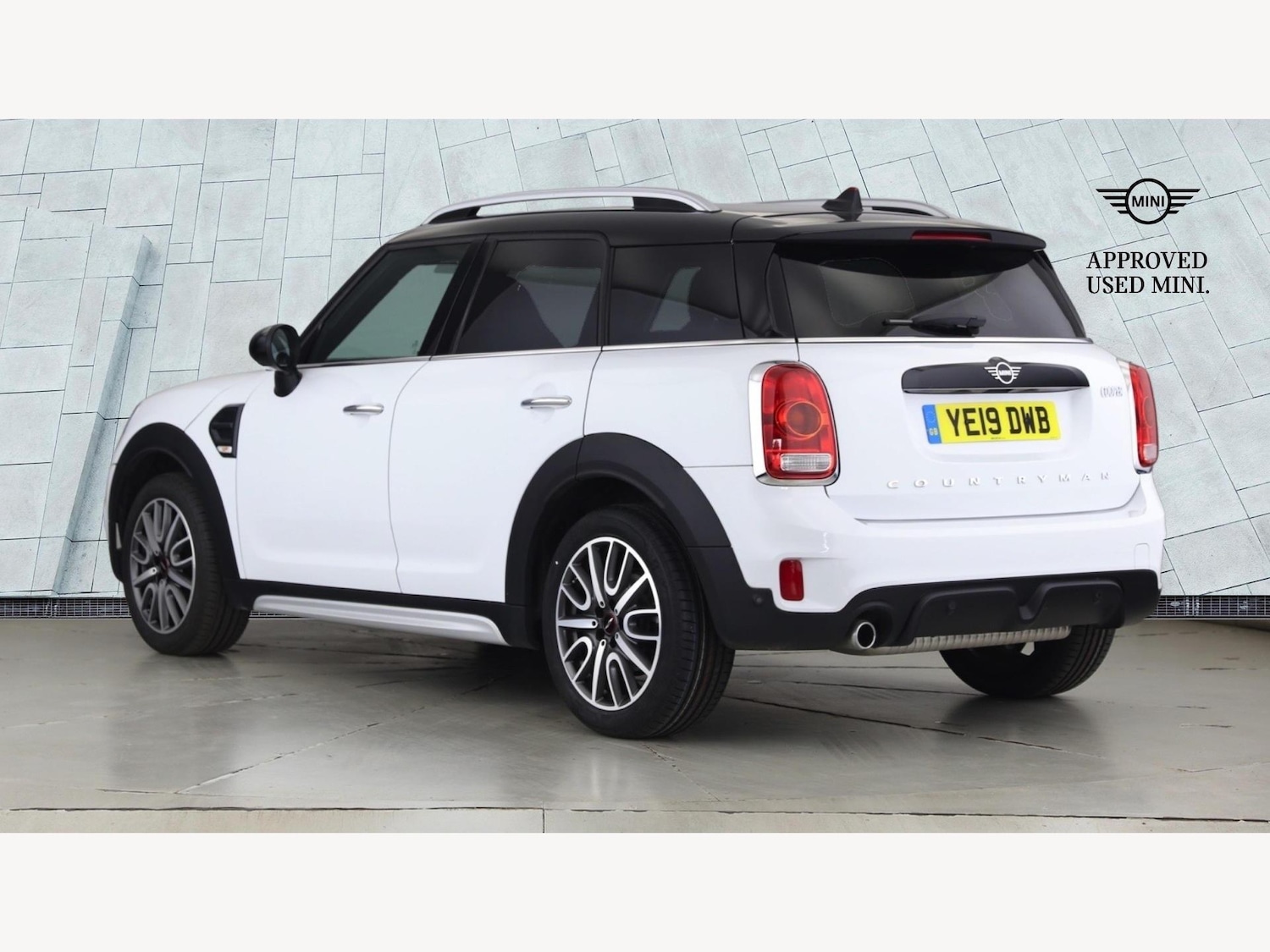 Used MINI Countryman 2019 for sale - 77203851: Photo 2