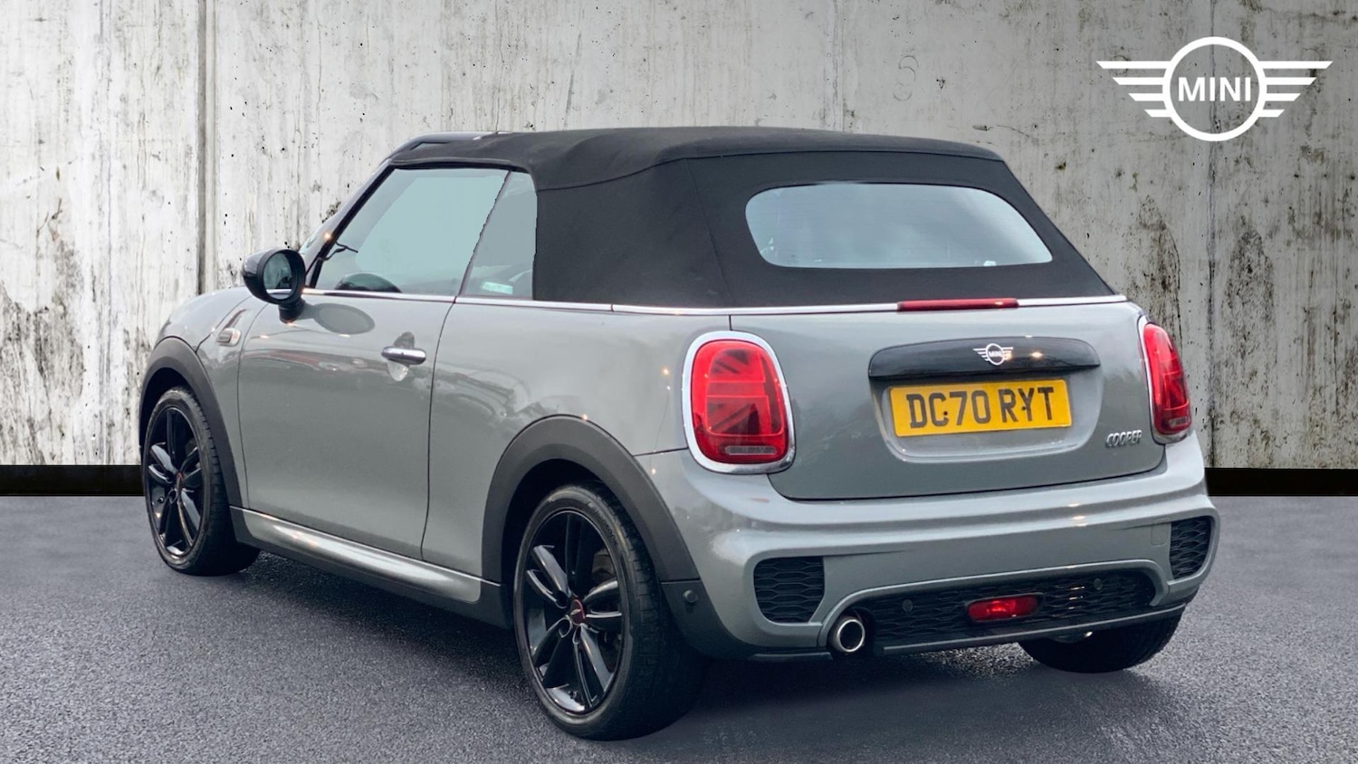 Used MINI Convertible 2020 for sale - 77549295: Photo 2