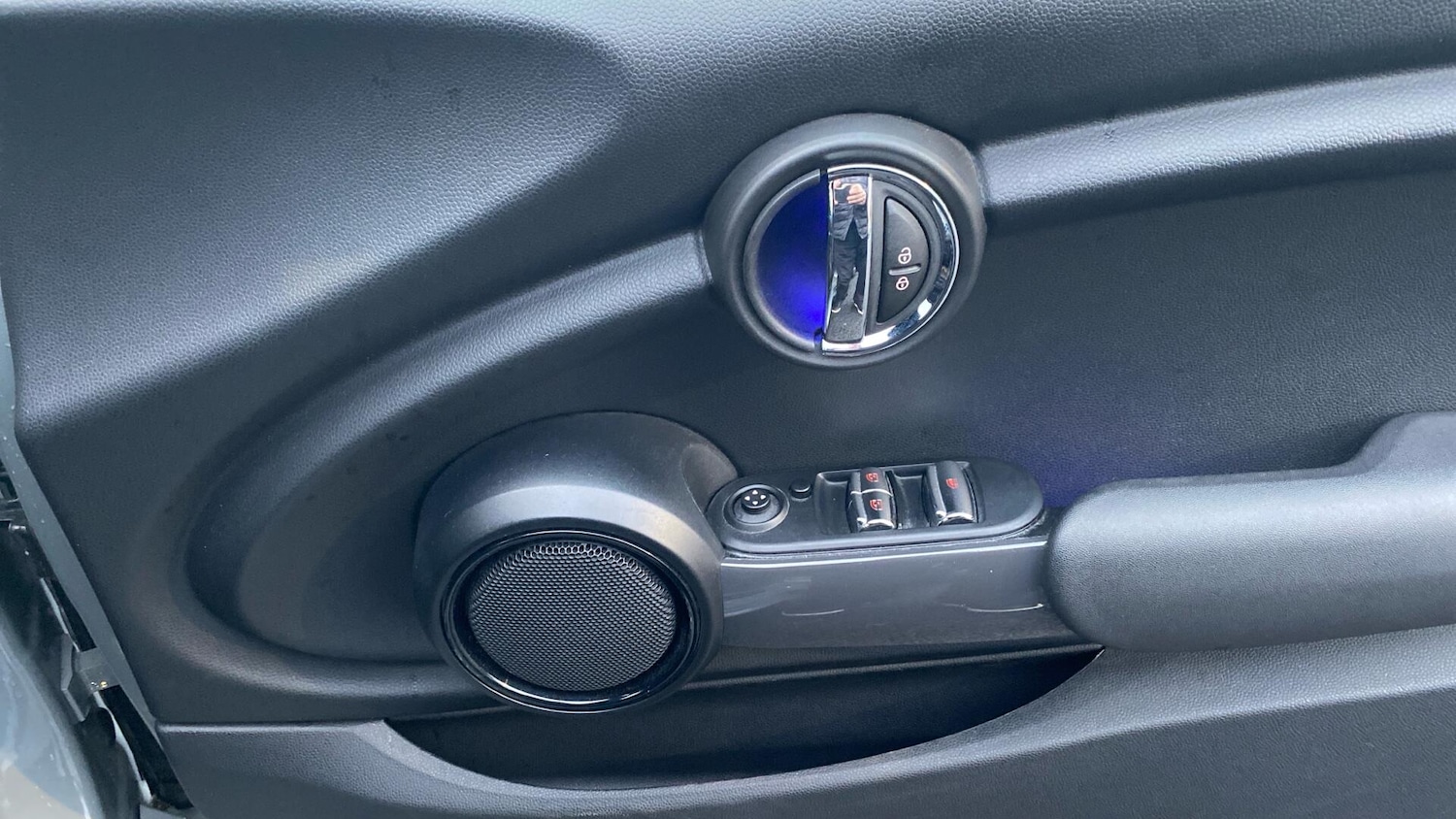 Used MINI Convertible 2020 for sale - 77549295: Photo 20