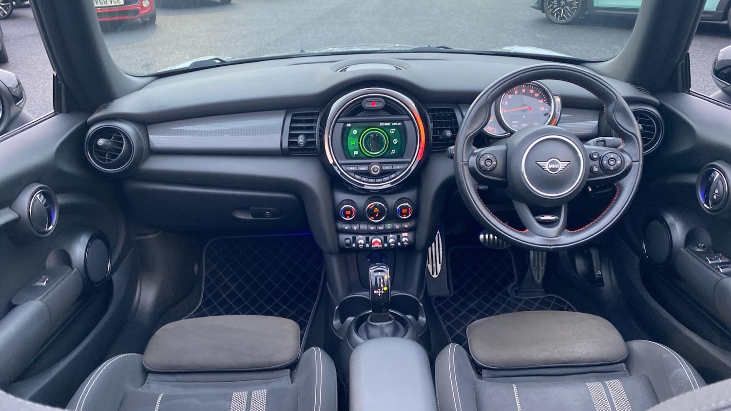 Used MINI Convertible 2020 for sale - 77549295: Photo 4