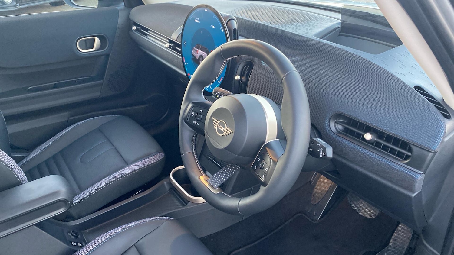 Used MINI Cooper 2024 for sale - 76839970: Photo 6