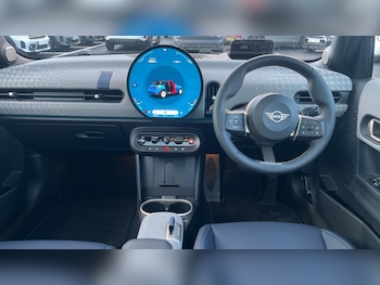 Used MINI Hatch 2025 for sale - 77351884: Photo