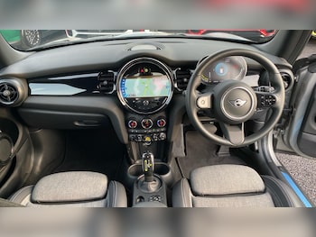 Used MINI Hatch 2023 for sale - 77738570: Photo