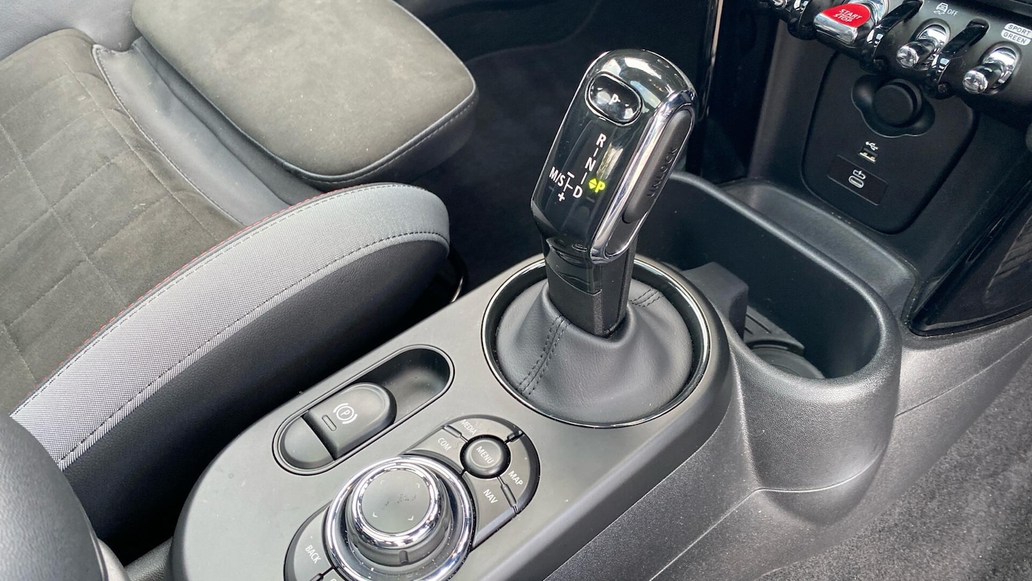 Used MINI Hatch 2023 for sale - 76760301: Photo 10