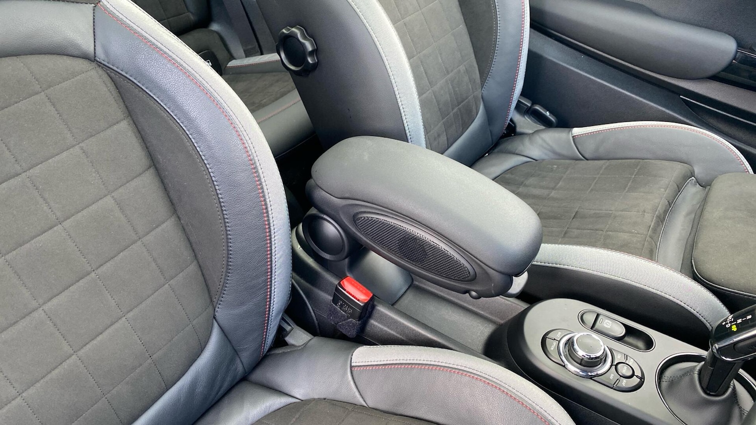 Used MINI Hatch 2023 for sale - 76760301: Photo 56