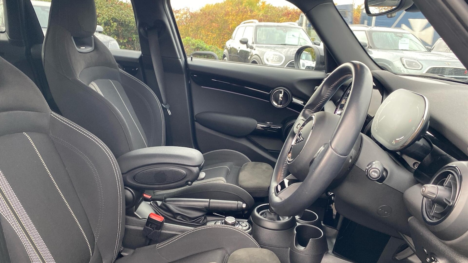 Used MINI Hatch 2021 for sale - 76760152: Photo 11