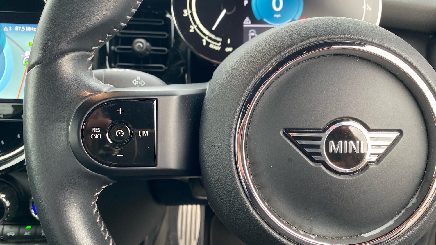 Used MINI Hatch 2021 for sale - 76760152: Photo 17