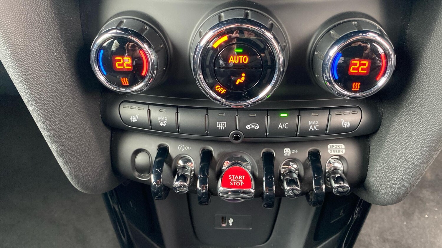 Used MINI Hatch 2021 for sale - 76760152: Photo 29