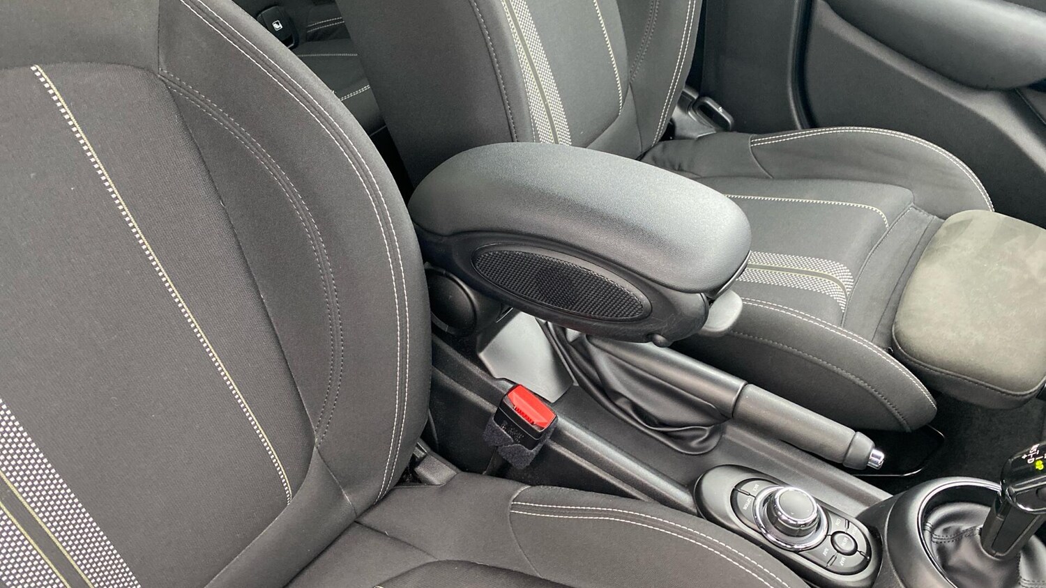 Used MINI Hatch 2021 for sale - 76760152: Photo 49