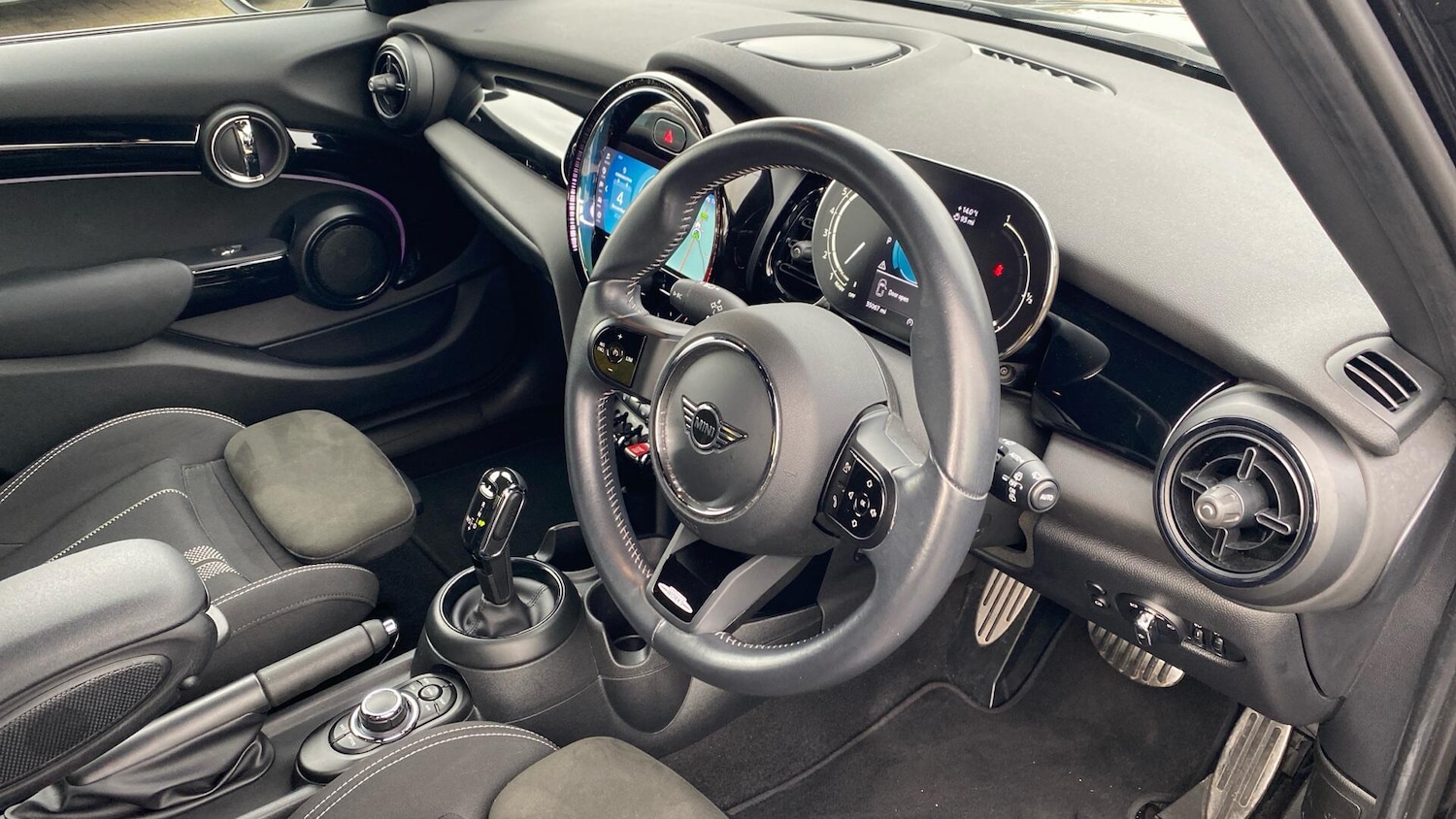 Used MINI Hatch 2021 for sale - 76760152: Photo 6