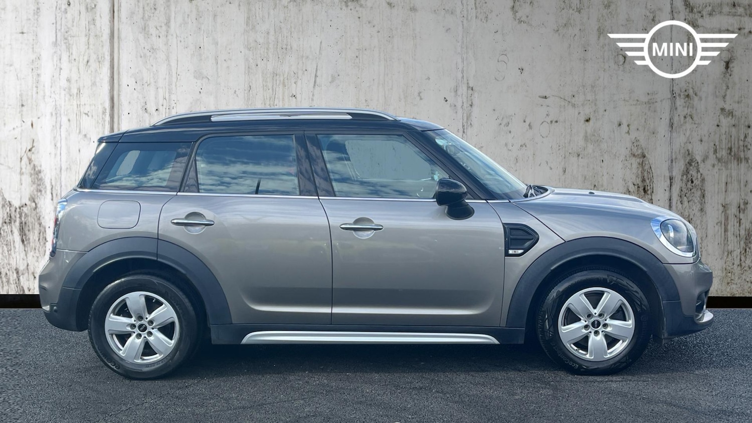 Used MINI Countryman 2017 for sale - 78071879: Photo 3