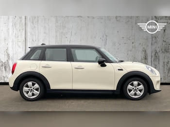 Used MINI Hatch 2019 for sale - 76760033: Photo