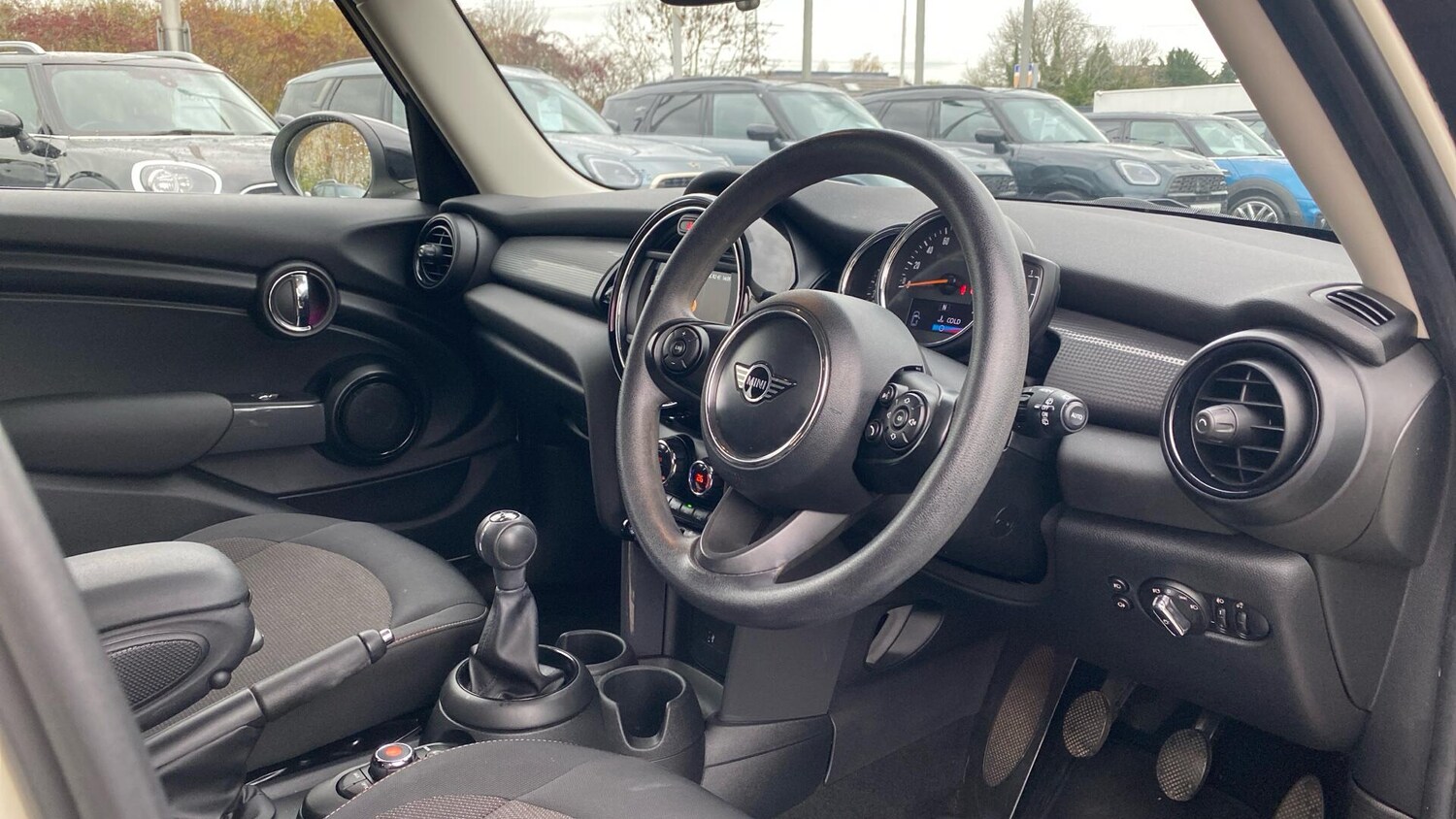 Used MINI Hatch 2019 for sale - 76760033: Photo 6