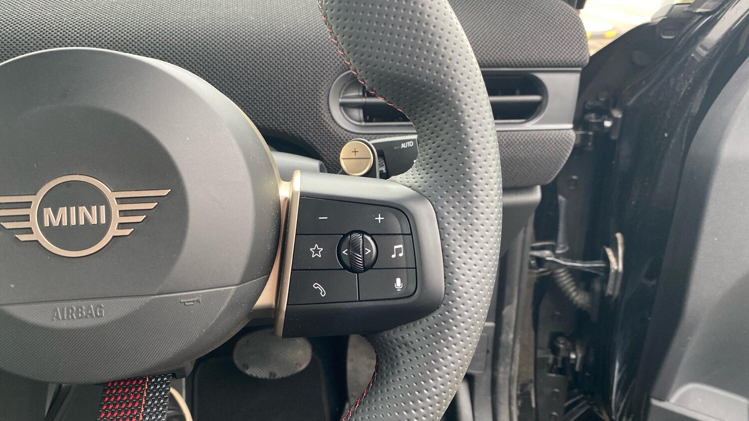 Used MINI Cooper 2025 for sale - 76760042: Photo 18