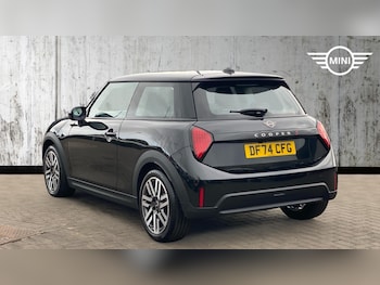 Used MINI Cooper 2024 for sale - 76760051: Photo