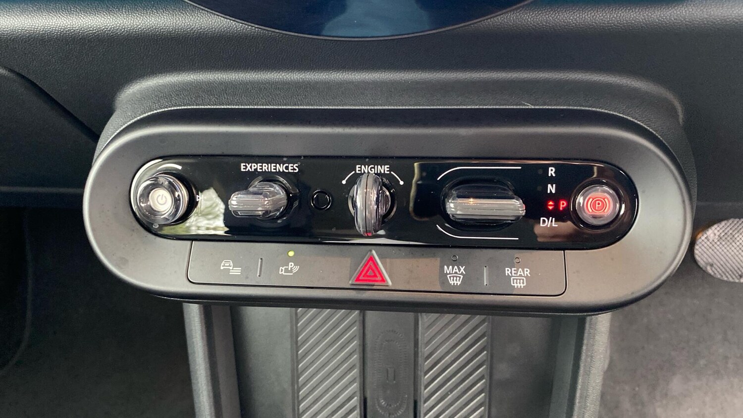 Used MINI Cooper 2024 for sale - 76760051: Photo 32