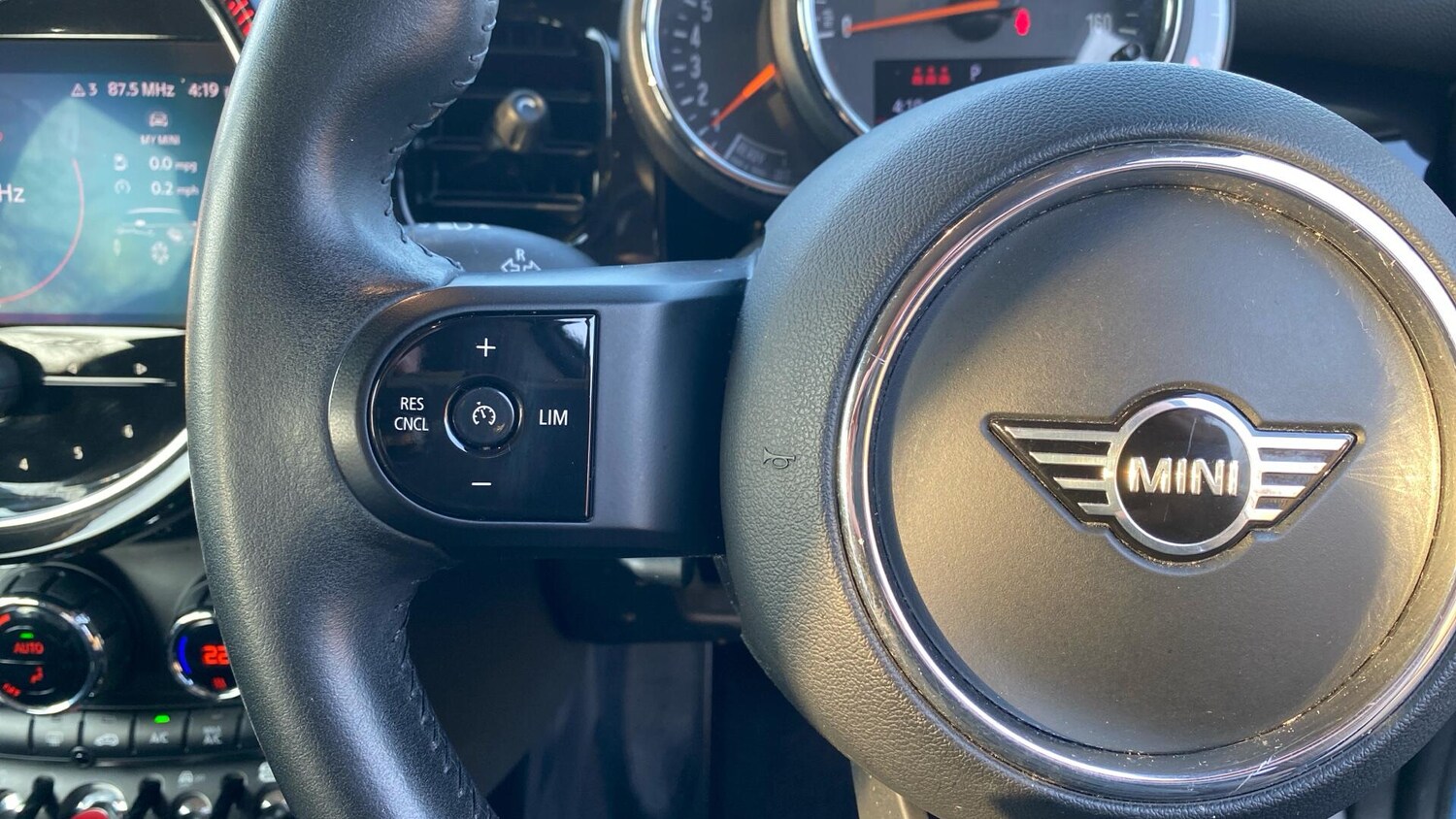 Used MINI Hatch 2022 for sale - 77671075: Photo 17