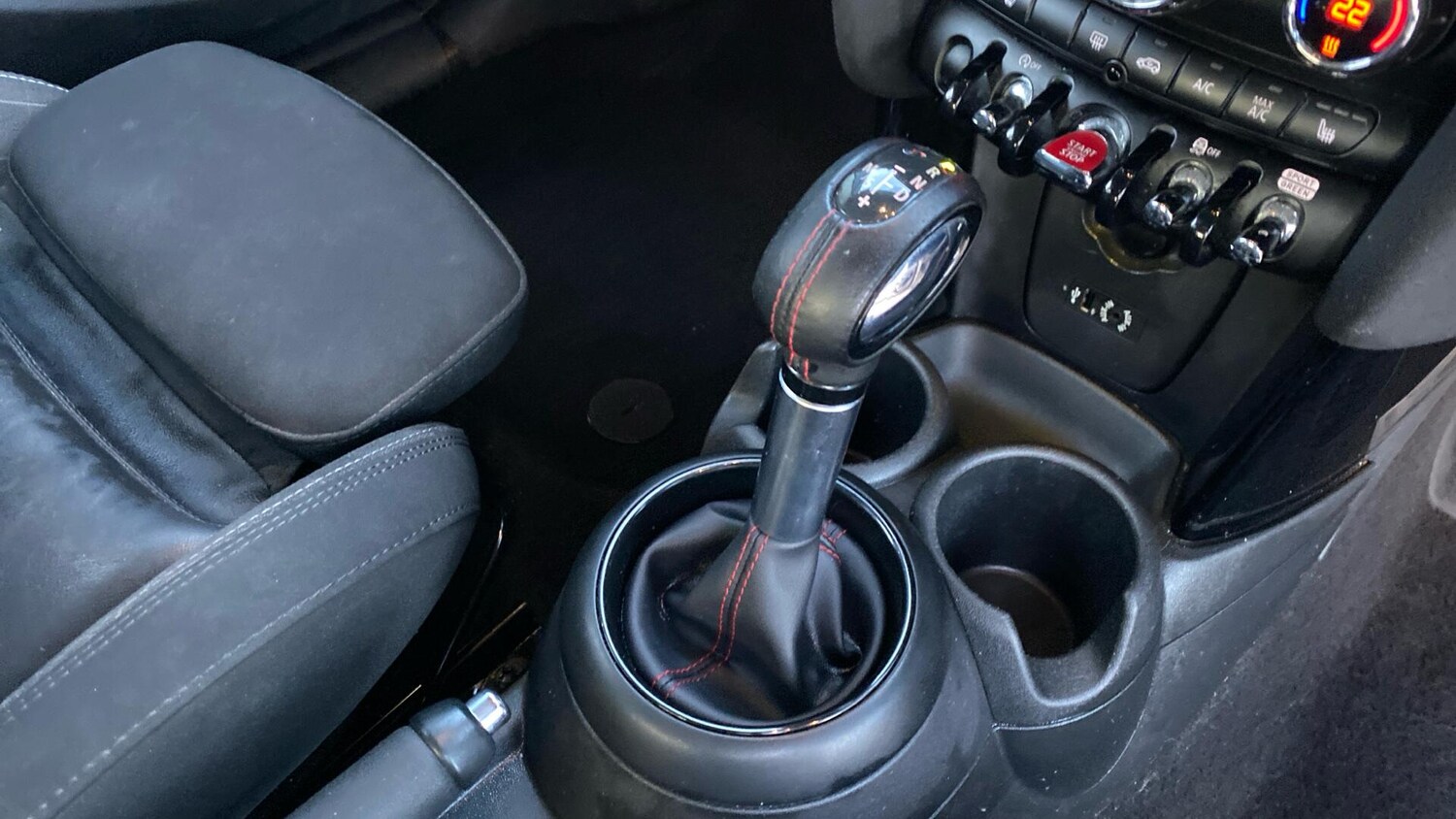 Used MINI Hatch 2018 for sale - 76801280: Photo 10