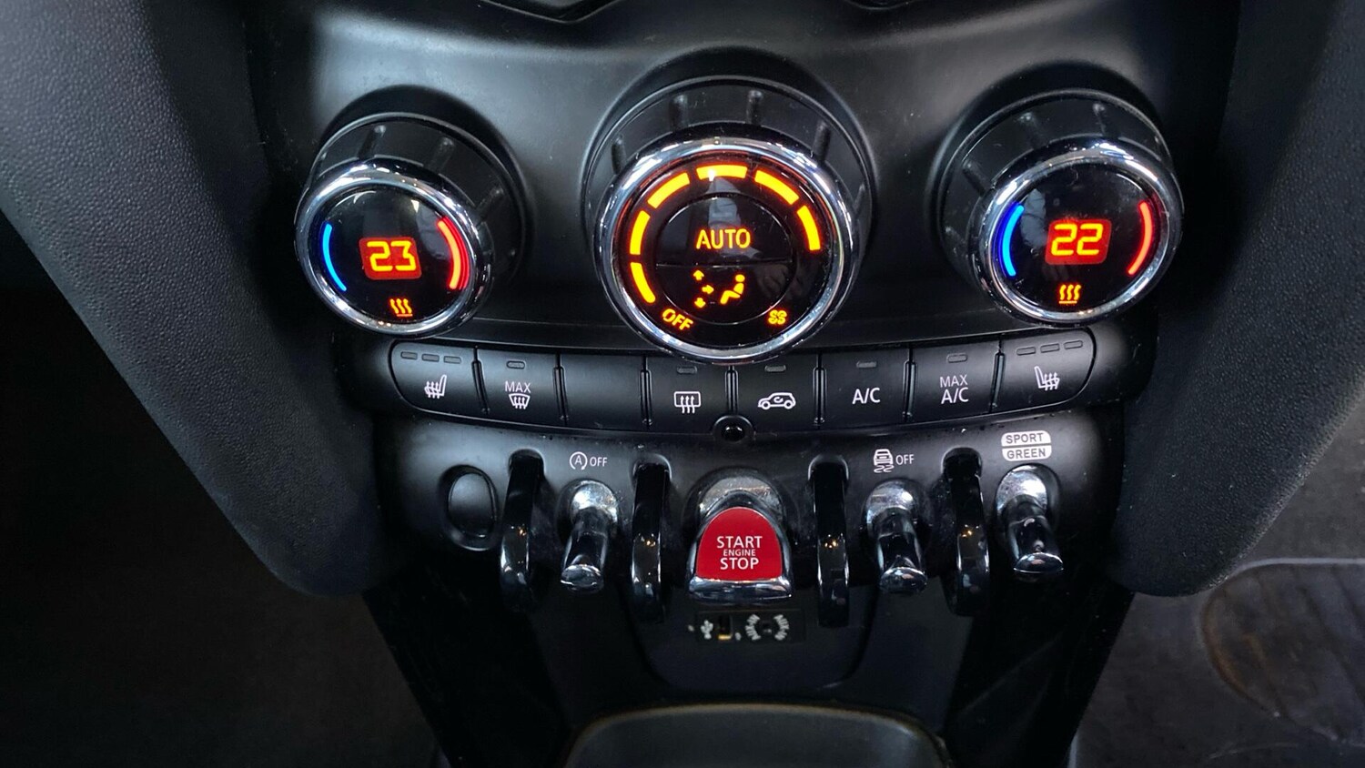 Used MINI Hatch 2018 for sale - 76801280: Photo 25