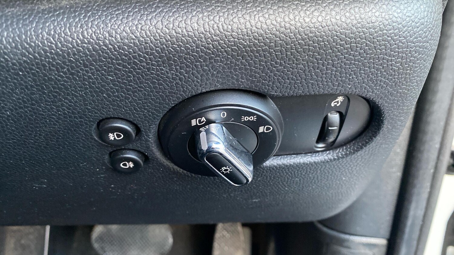 Used MINI Hatch 2018 for sale - 76801280: Photo 32