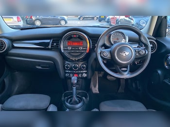 Used MINI Hatch 2018 for sale - 76801280: Photo