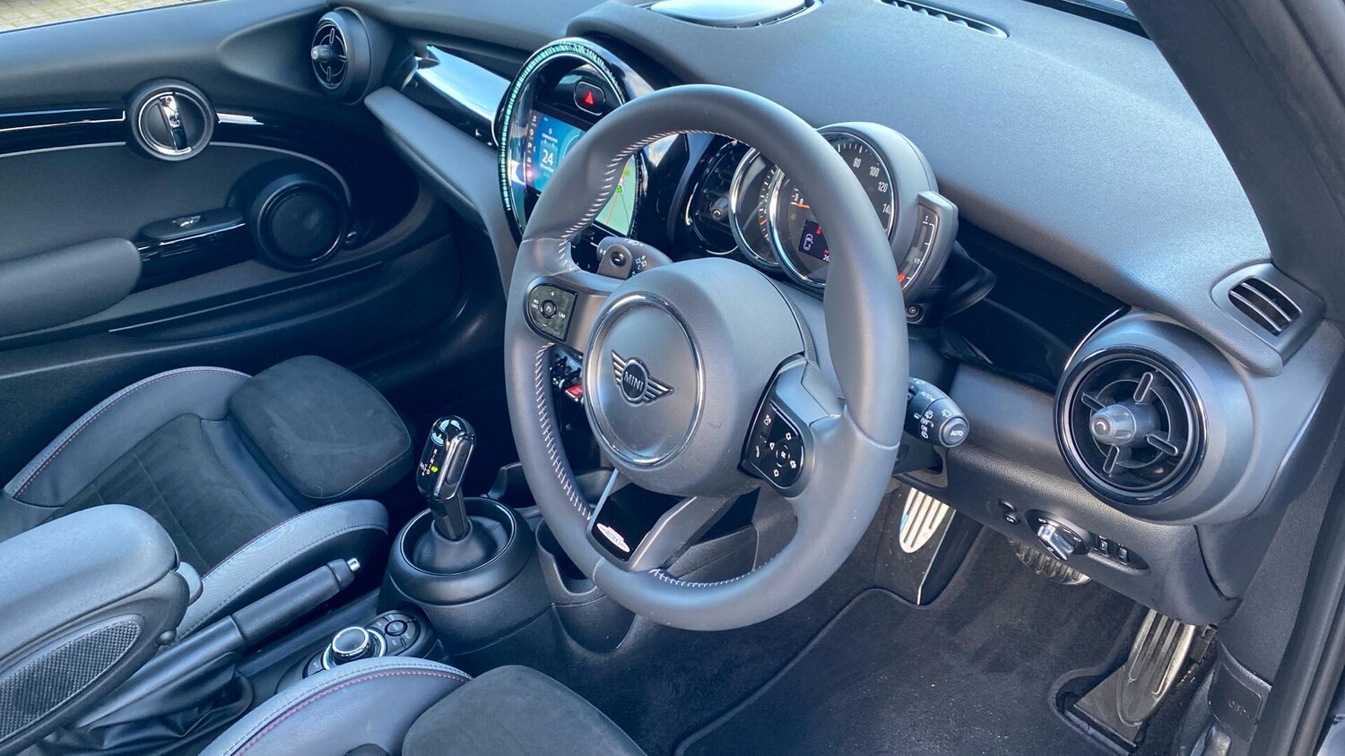 Used MINI Hatch 2022 for sale - 76760031: Photo 6