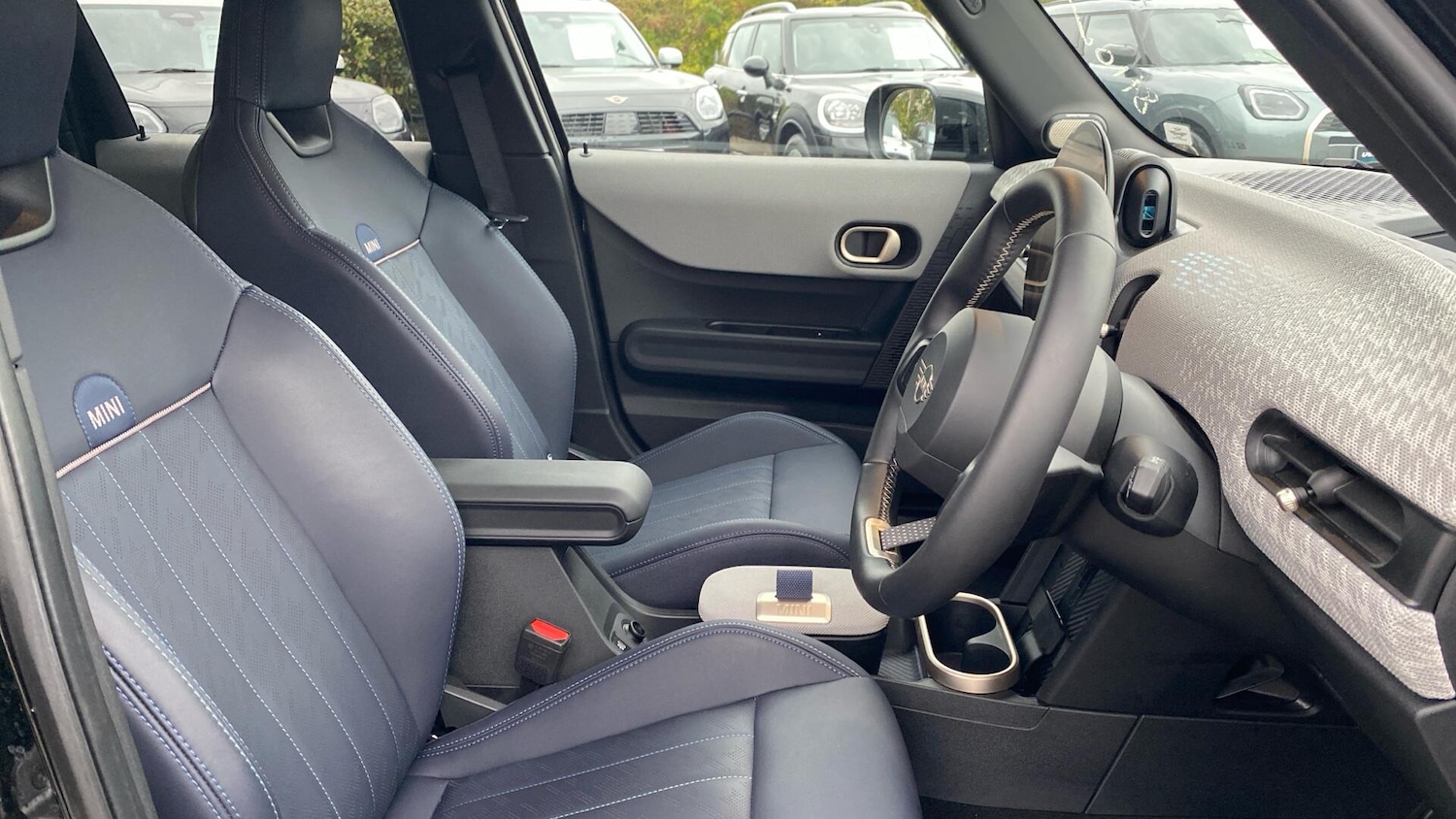 Used MINI Cooper 2025 for sale - 76760094: Photo 11