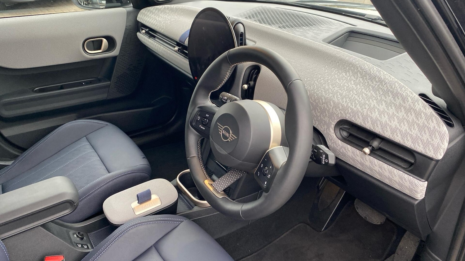 Used MINI Cooper 2025 for sale - 76760094: Photo 6