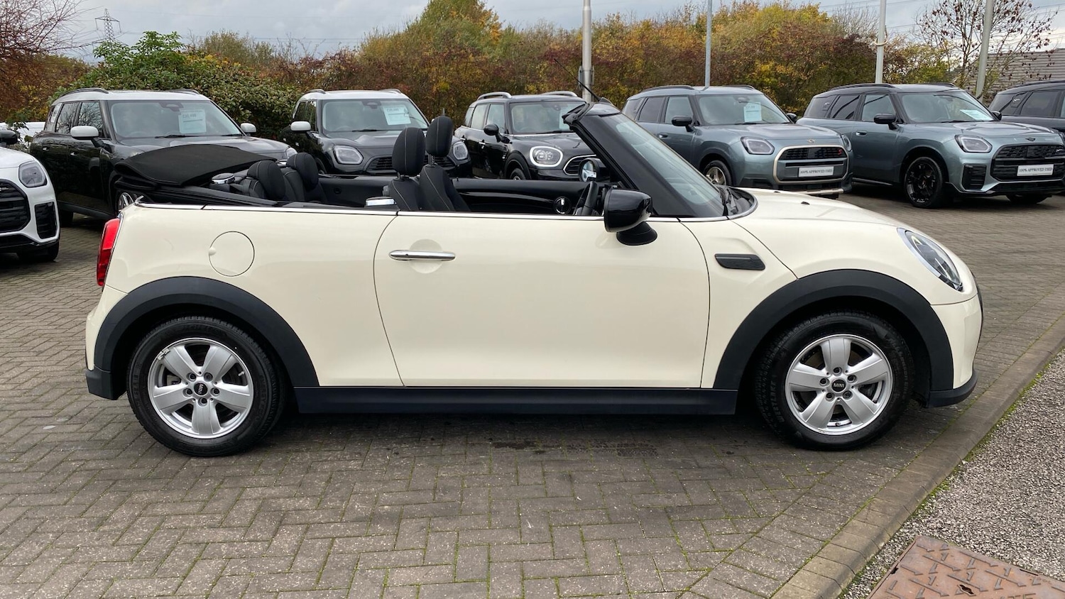 Used MINI Convertible 2021 for sale - 76760162: Photo 44