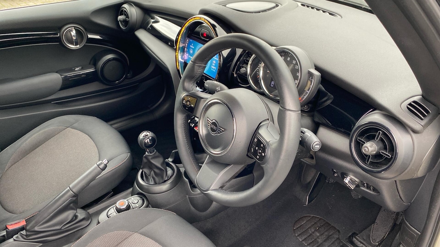 Used MINI Convertible 2021 for sale - 76760162: Photo 6