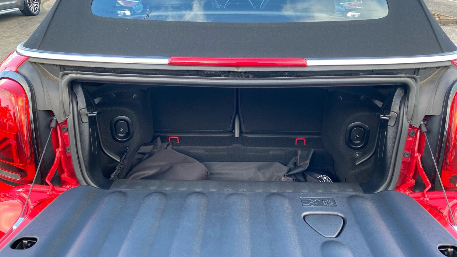 Used MINI Convertible 2024 for sale - 76760110: Photo 13