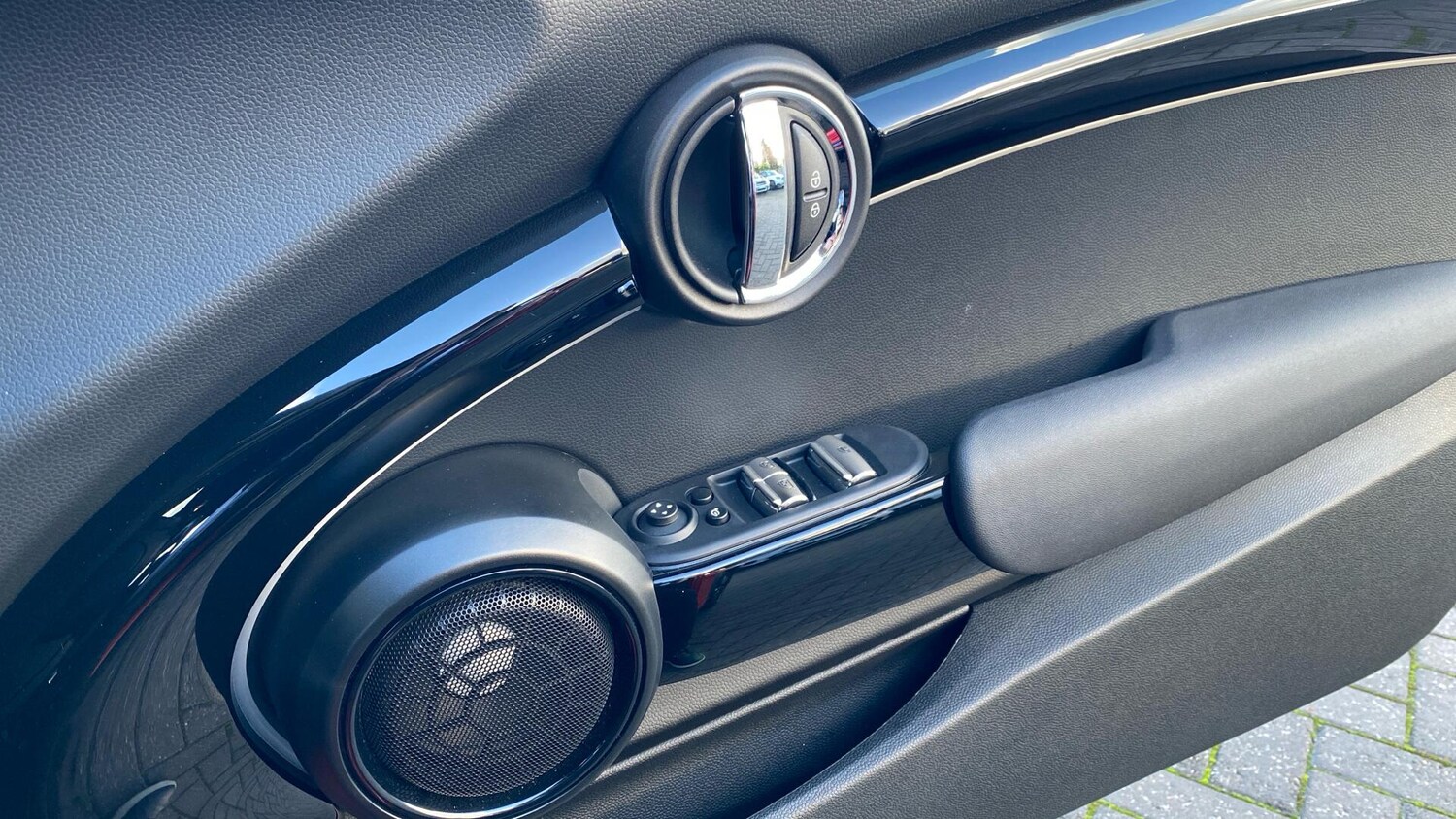 Used MINI Convertible 2024 for sale - 76760110: Photo 20