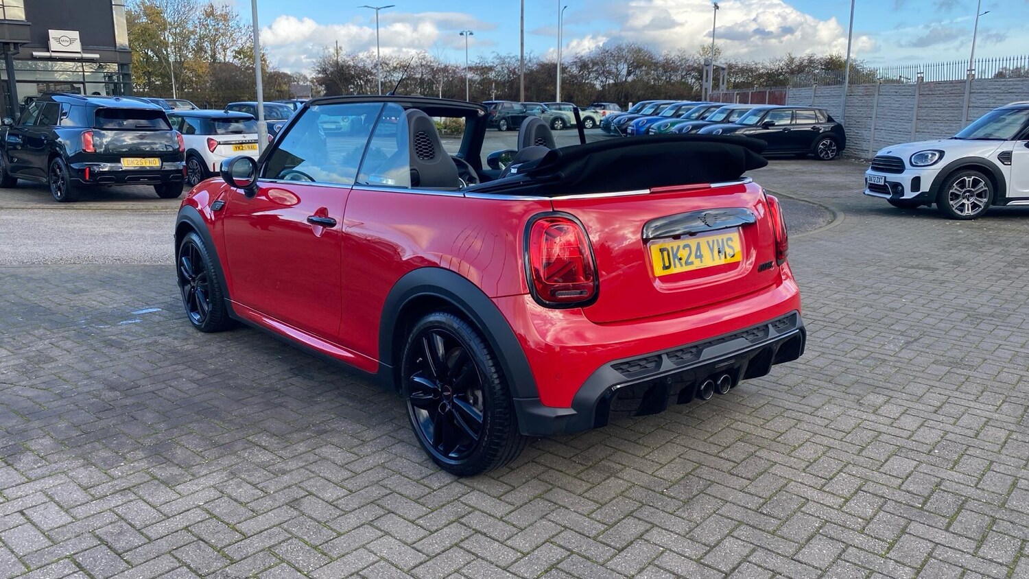 Used MINI Convertible 2024 for sale - 76760110: Photo 28