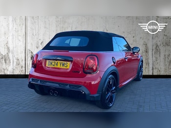 Used MINI Convertible 2024 for sale - 76760110: Photo