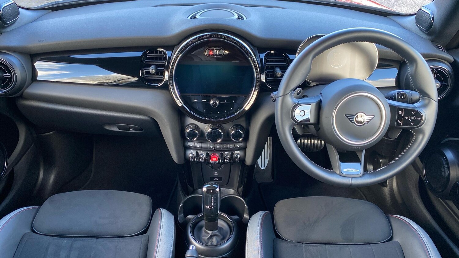 Used MINI Convertible 2024 for sale - 76760110: Photo 4