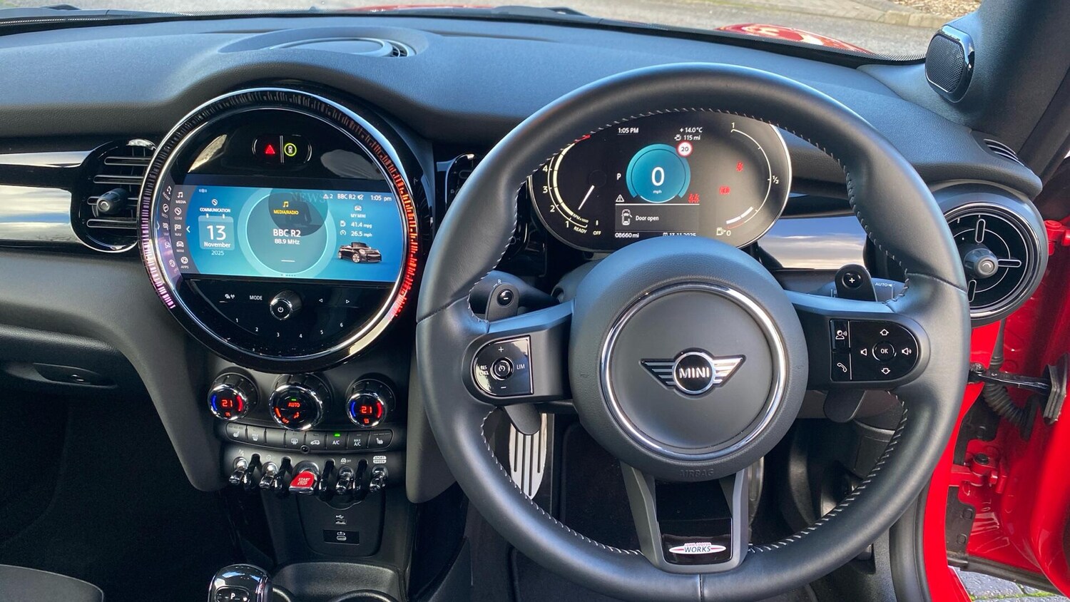 Used MINI Convertible 2024 for sale - 76760110: Photo 5