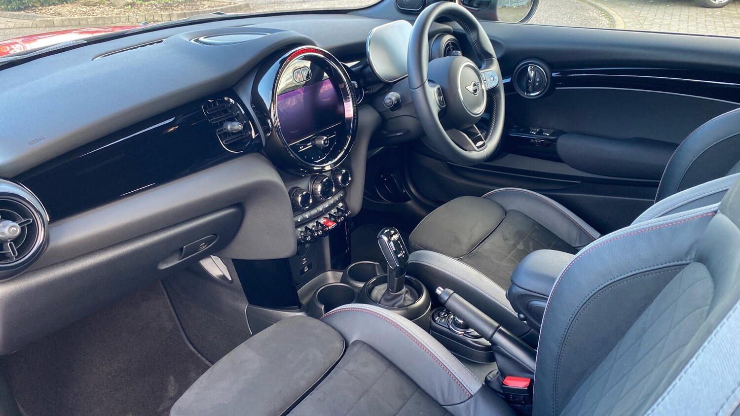 Used MINI Convertible 2024 for sale - 76760110: Photo 7